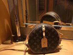 -妃鱼奢侈品回收寄卖(太古汇店)