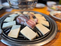 -唯成•韩国炭火烤肉 유성고기