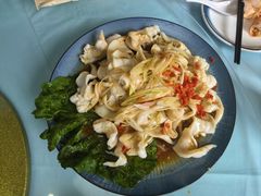 -崴海渔村(虹梅路店)