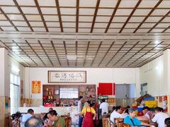 大堂-河步波记驰名白斩鸭