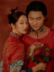 -易摄影婚纱摄影工作室