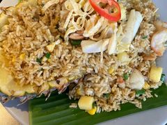 -大头虾越式风味餐厅(光明广场店)