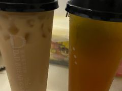 -顶东面包花园·生日蛋糕(世博店)