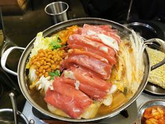 部队锅-MI WU FACTORY米屋美食工厂餐厅(绿地店)
