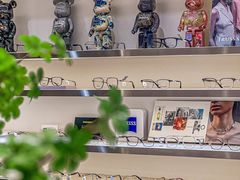 -视野联行眼镜·蔡司·尼康·豪雅·依视路(青浦宝龙店)