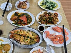 -红月湾海鲜饭店•沙滩海景(双月湾店)