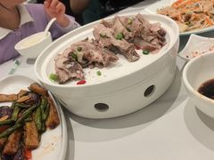 -民族手抓羊肉馆·滩羊手抓·烤全羊