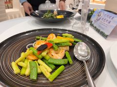 港式芦笋炒虾仁-泰悦一品·粤菜·烤鸭·茶点(金融街店)