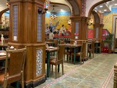 大堂-清真·玛丽亚新疆菜主题餐厅(浙江中路店)