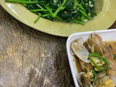 蒜蓉番薯叶-贞姨美食·老字号海鲜大排档