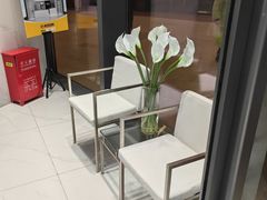 -福奈特洗衣洗鞋(宝华广场店)