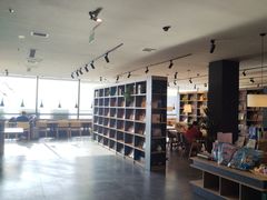 -魔方城市书房(中街益田店)