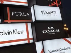 -王府井奥莱临潼小镇(临潼店)