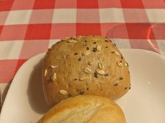 餐前面包-卡本妮法餐厅·北京和平宾馆