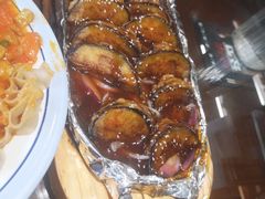 -东口码头·烧鸽子·鱼头泡饼·地方菜(金鹰悦城店)