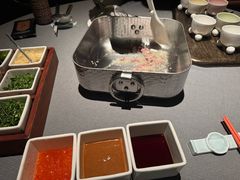 -左庭右院鲜牛肉火锅黑金店(陆家嘴中心店)