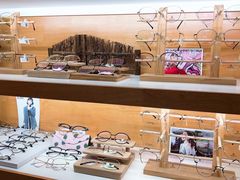 -LOGO眼镜·蔡司品牌折扣店(龙华清湖店)
