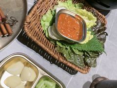 -草家酱蟹炭火烤肉店(珲春南路一店)