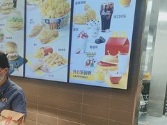 -麦当劳(轻轨曹杨路店)