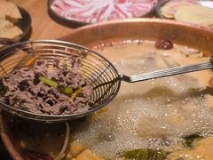 -洱火云南酸菜牛肉火锅(石景山当代商城店)