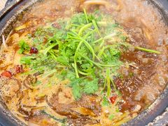 粉丝煲-八张桌子(老店)