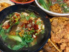 -爆炸头阿姨小四川正宗川味小吃(无任何分店)