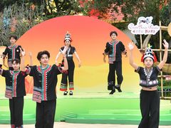 -七彩云南欢乐世界