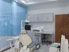 -暨博卓越口腔·种植牙正畸(越秀店)