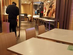 大堂-麦当劳(凯德广场店)
