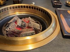 -铭牛烧肉·和牛海鲜自助(高新月牙湖店)
