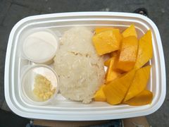 -陈记甜品窝(中山北路店)