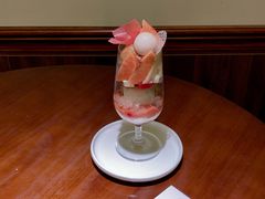 桃子芭菲-Ten Olives甜点