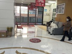 -雅悦齿科(顾村公园店)