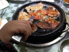 -韩红石板肉(范西路店)