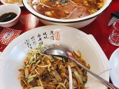 炒牛河-蚝火爆·烧烤餐厅
