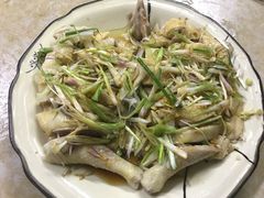 葱油淋鸡-银峰农庄·特色烧鸡·鲜无花果浸鸡