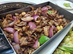 -老东镇啤酒屋海鲜加工·蒸汽海鲜·海鲜烧烤(台东店)