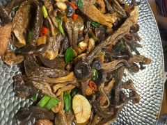 -雀舞云南菜(天津天河城购物中心店)