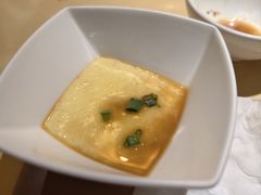 蟹黄蒸蛋-余欢领鲜火锅(新街口店)