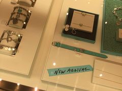 -Tiffany & Co.蒂芙尼
(广州太古汇店)