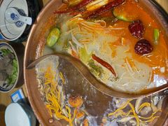 -洱火云南酸菜牛肉火锅(石景山当代商城店)