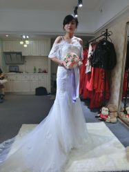 点击看大图 婚纱-爱伊人婚纱礼服美妆馆