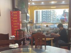 -余杨鸭鸭餐厅