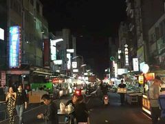 -六合夜市