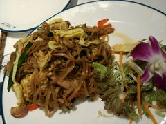 -美奈小馆·越南料理(中航城君尚购物中心店)