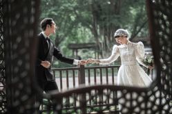 -雨墨婚纱摄影工作室