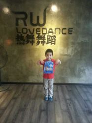 少儿街舞小朋友-STUDIO E POLE DANCE
