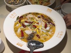 -渔语鱼酸菜鱼新川菜(来福士店)
