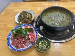 -榕江牛瘪牛肉火锅