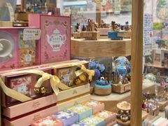 -猫的天空之城概念书店(杭州南宋御街店)